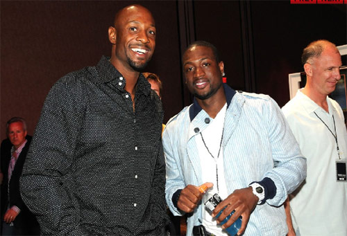 米体：家乡球队维亚雷焦深陷低迷，里皮对球员讲话鼓励他们（米体：维亚雷焦陷低谷，里皮向全队致辞鼓劲）