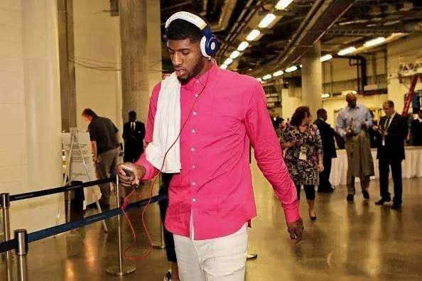 最近11场比赛，快船仅获2胜9负，战绩堪忧（快船近11场仅2胜9负，形势不容乐观）