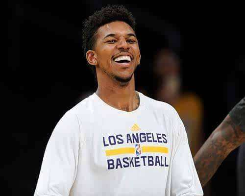 阿坎吉：这样输球很难接受，尤其是被判罚了那样的一粒点球（阿坎吉：这场失利难以接受，尤其是那个点球判罚）